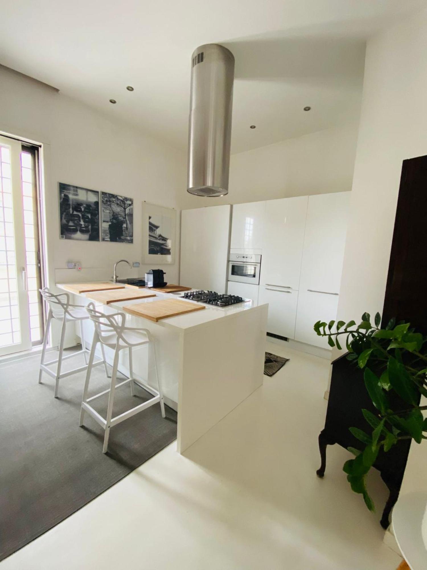 Rome, Beautiful Apartment In A Vintage Building Ostia Buitenkant foto